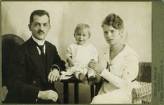 Bernhard Freyer
Familie
(Berlin, um 1925)
© Museum Europäischer Kulturen